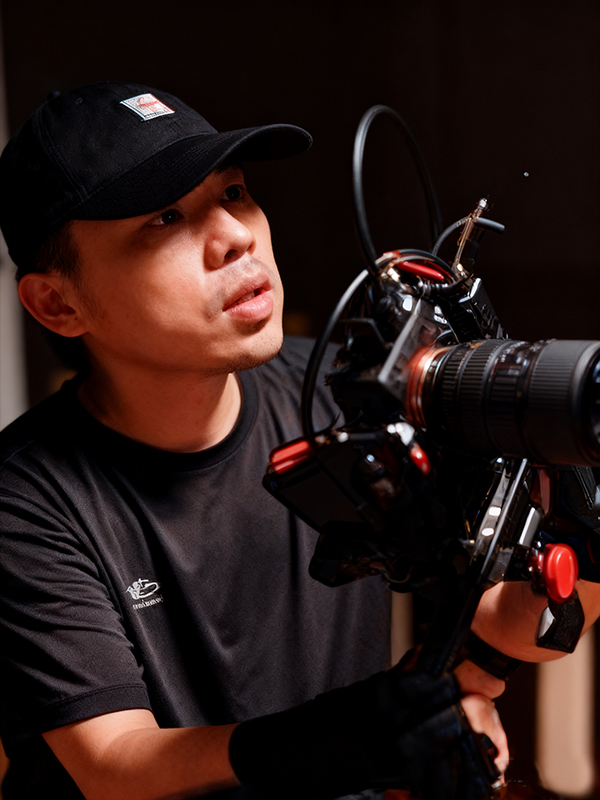 女频爆款导演：丁一