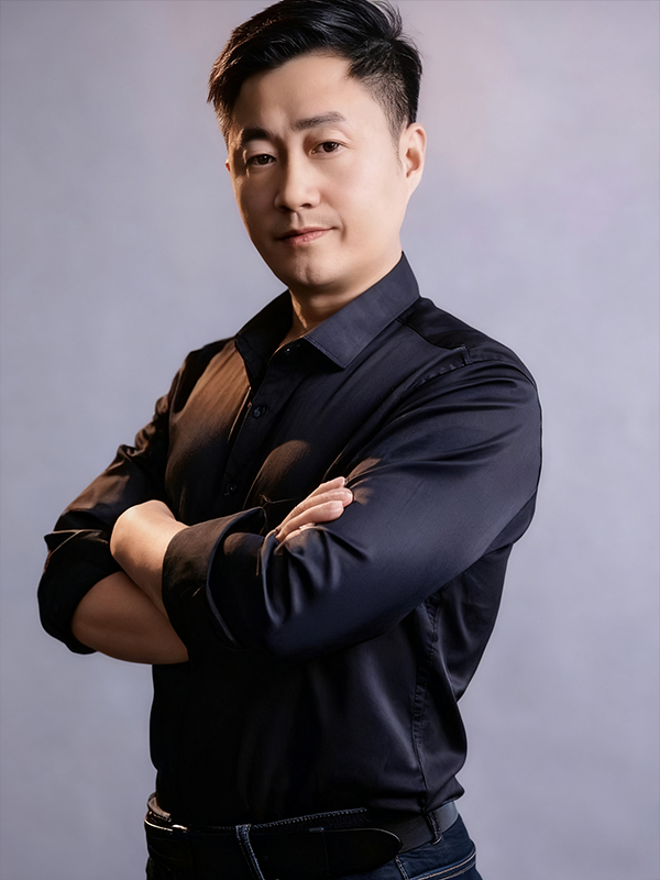 女频爆款导演/摄影：郭军